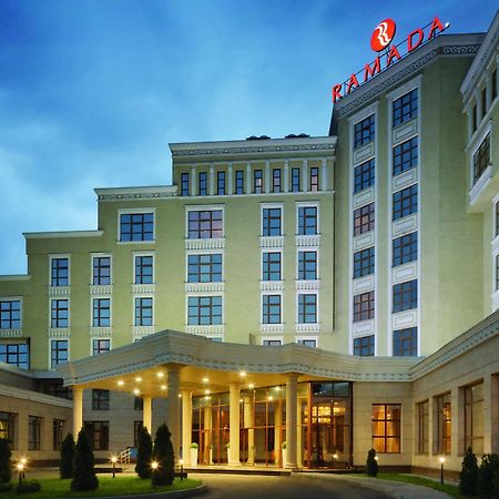 รามาดา บาย วินด์แฮม อัลมาเตอ Hotel อัลมาตี ภายนอก รูปภาพ