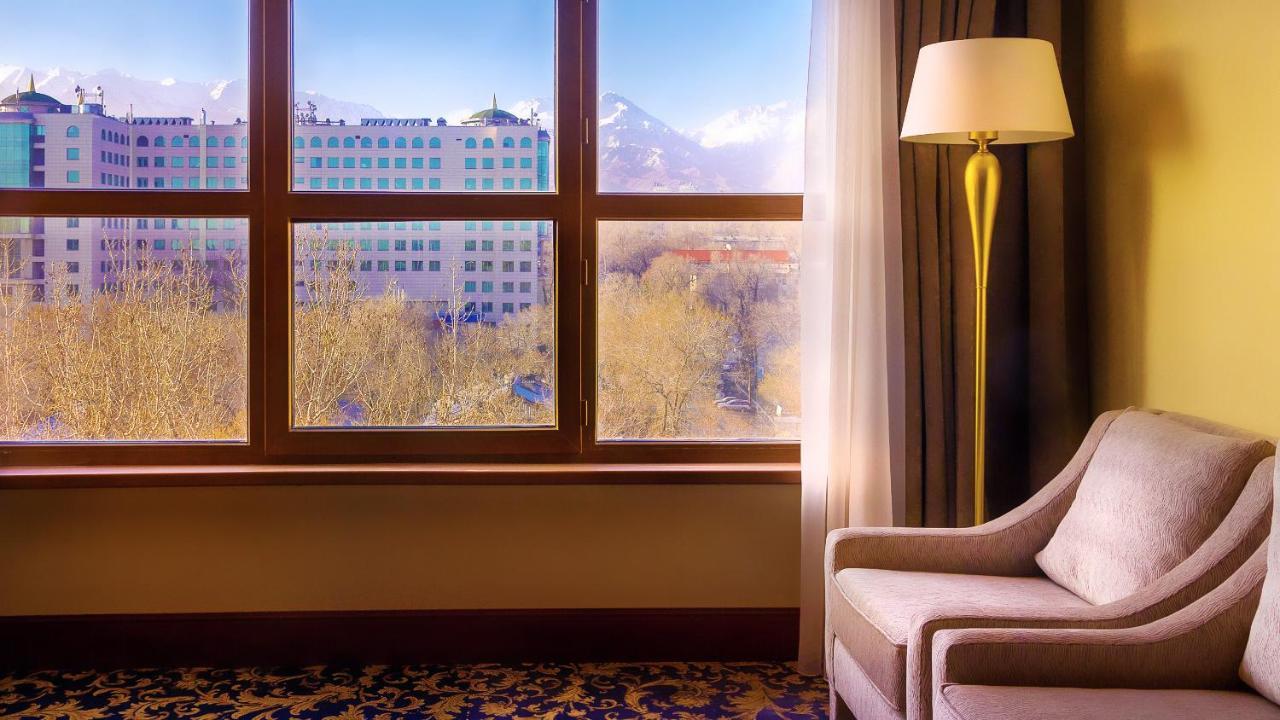 รามาดา บาย วินด์แฮม อัลมาเตอ Hotel อัลมาตี ภายนอก รูปภาพ